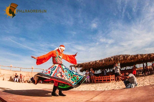 Tanoura-Tanzshow im Wekalet El Ghouri